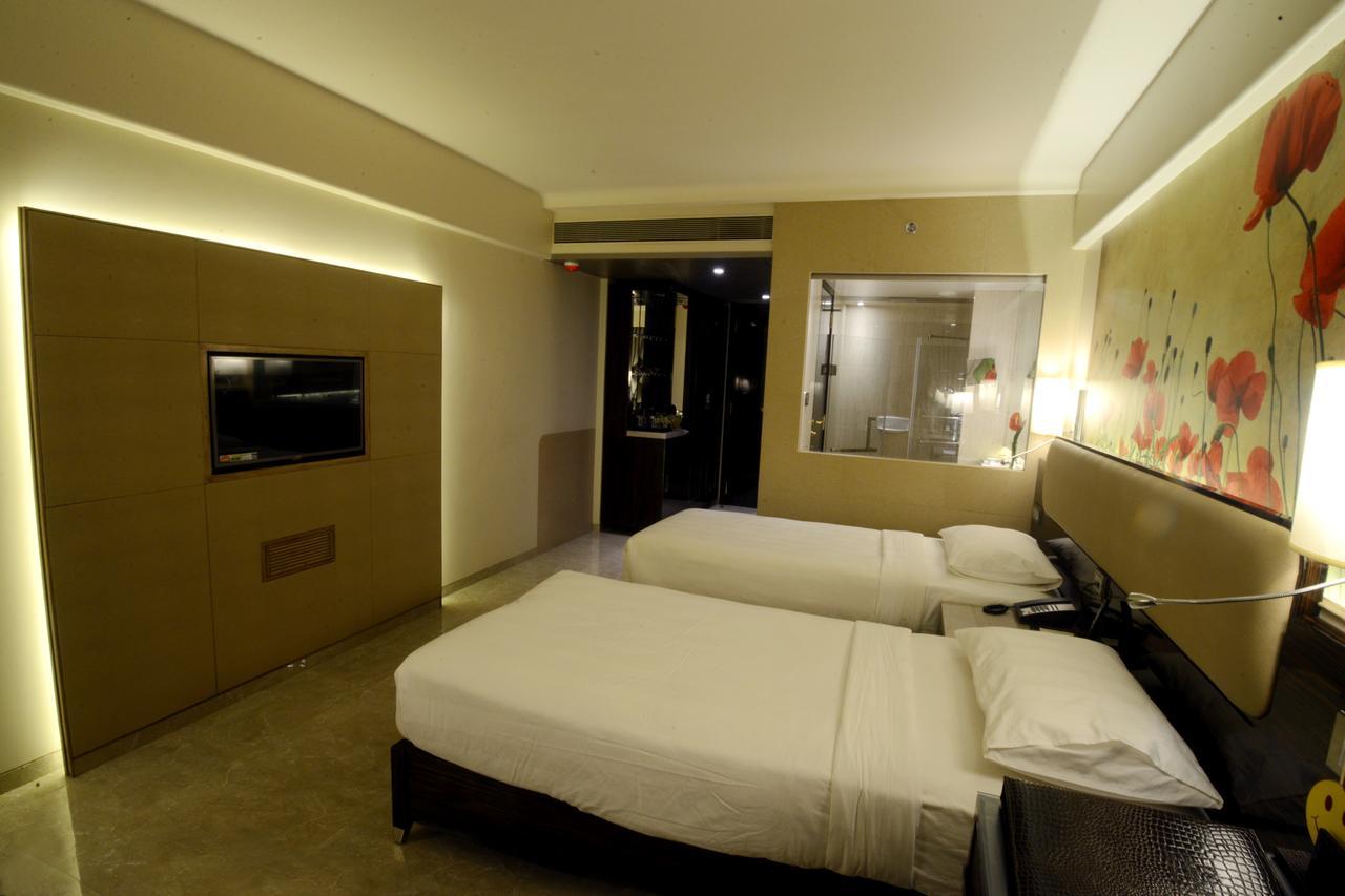 Sai Palace Grand, Malad Hotel 4*
