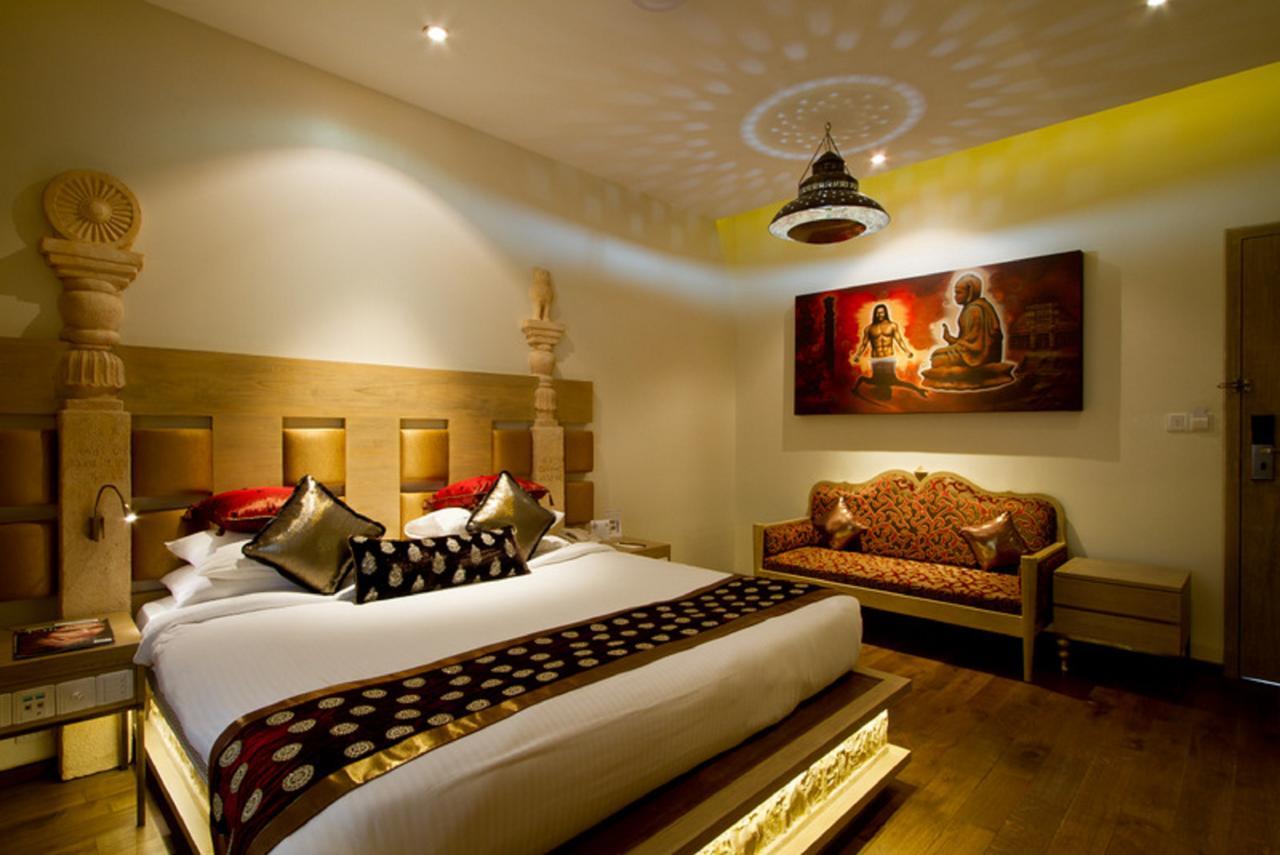 Hotel Le Sutra Hotel, Khar,