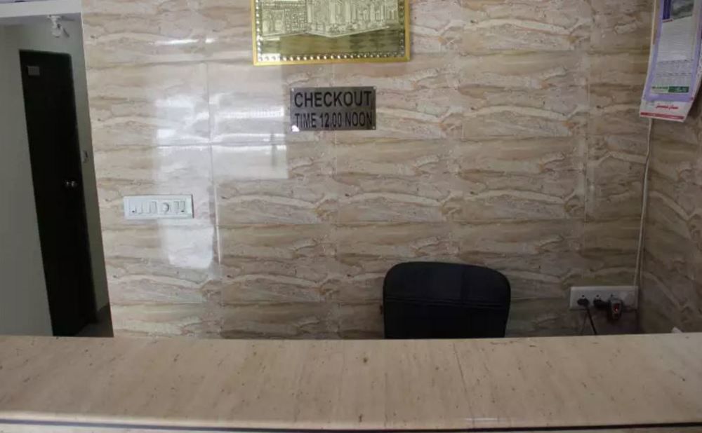 Hotel Oyo 49867 Hotel Kalpana Residency 3*