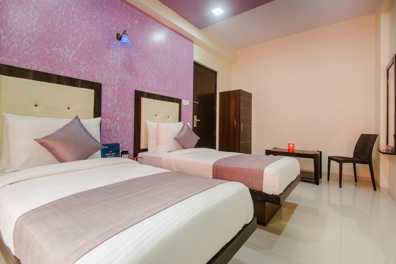 Oyo 9326 Om Sai Residency 3*