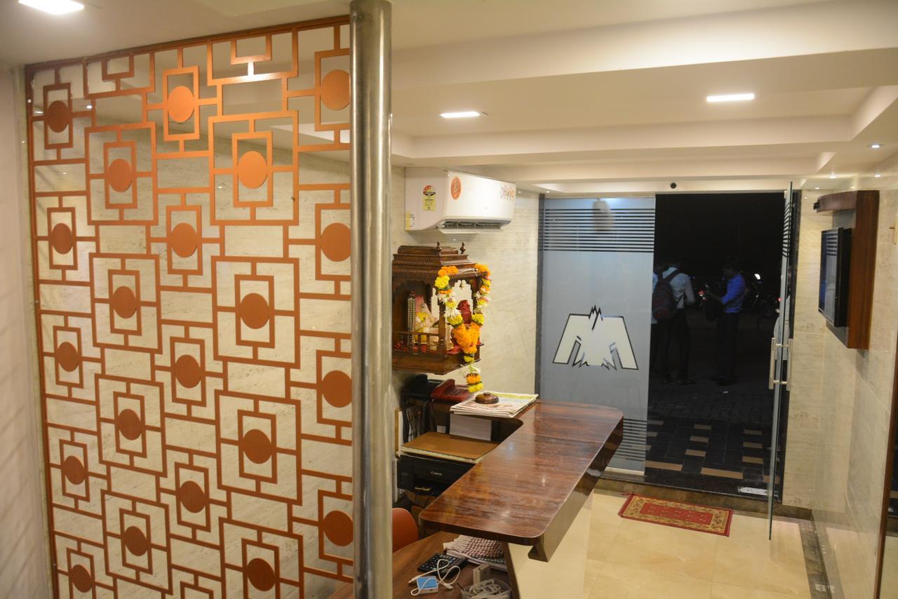 Hotel Star Residency