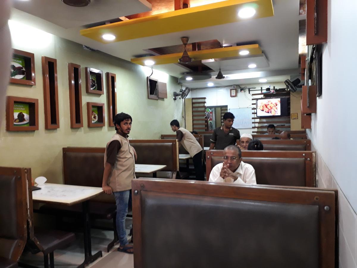 Acomodação com café da manhã  Golden Bombaim