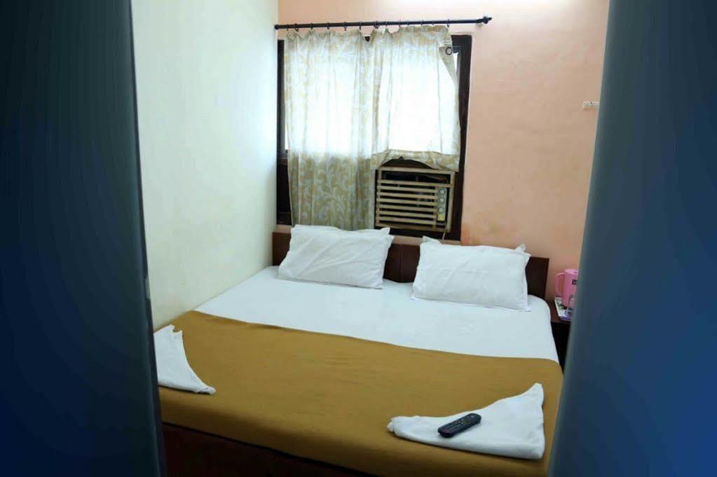 Hotel Kishish Kunj Mumbai