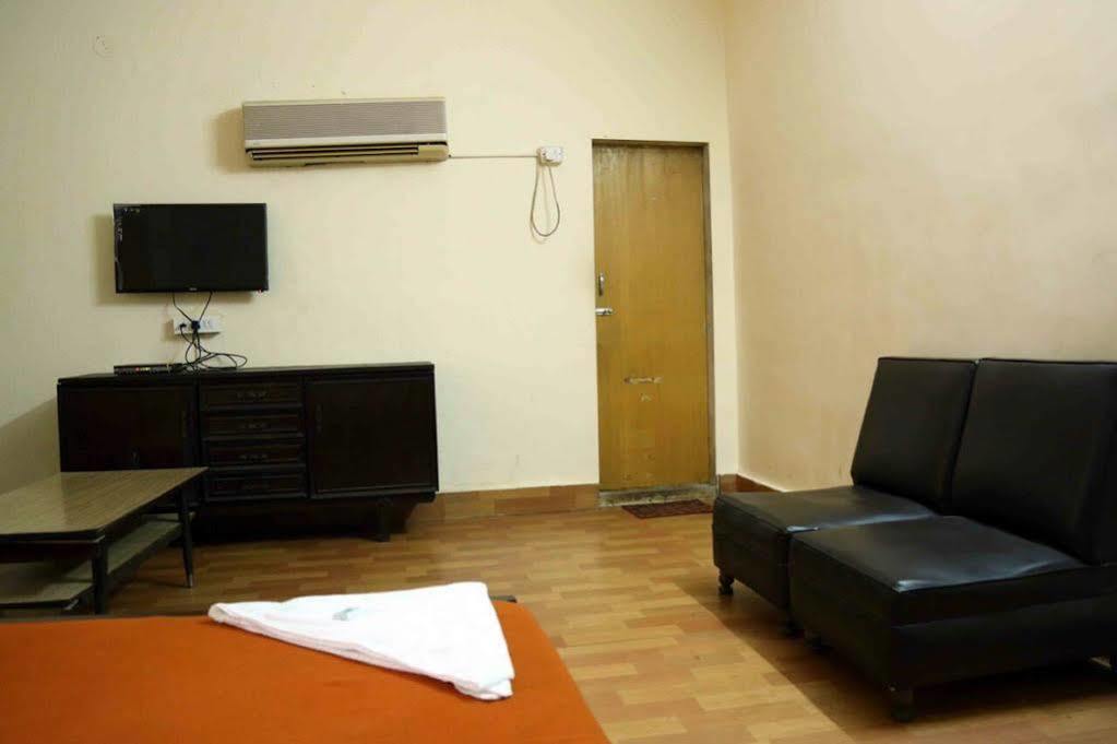 Hotel Kishish Kunj Hotel