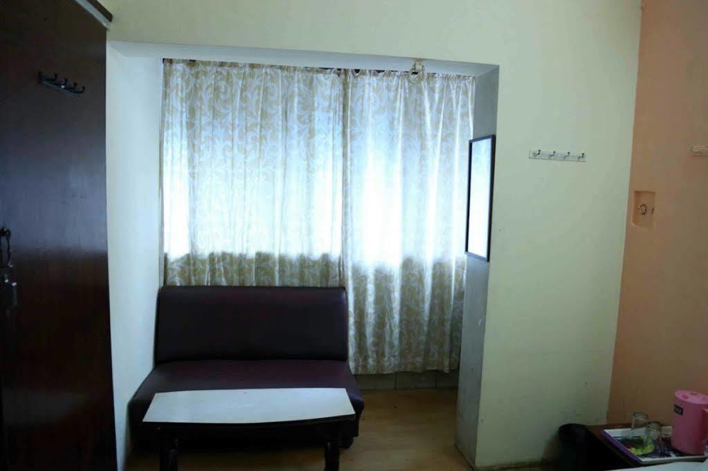 Hotel Kishish Kunj 3*