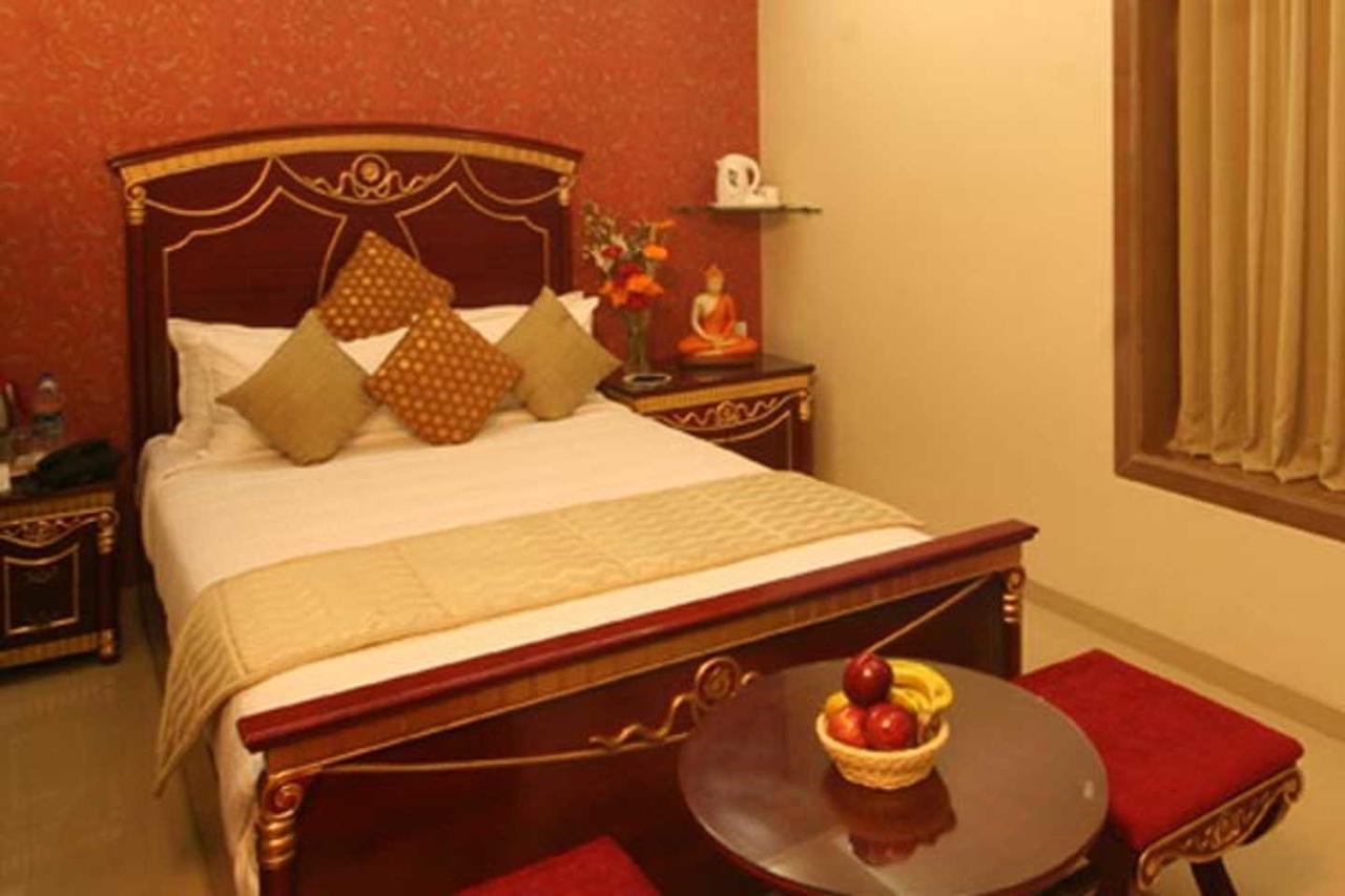 O Gold Coast 2* Mumbai