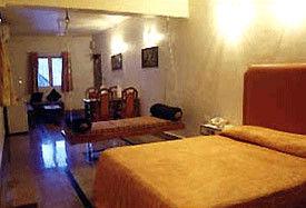 Hotel T24 Retro Mumbai