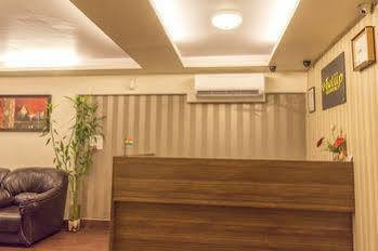 Oyo Premium Mumbai Saki Vihar Mumbai