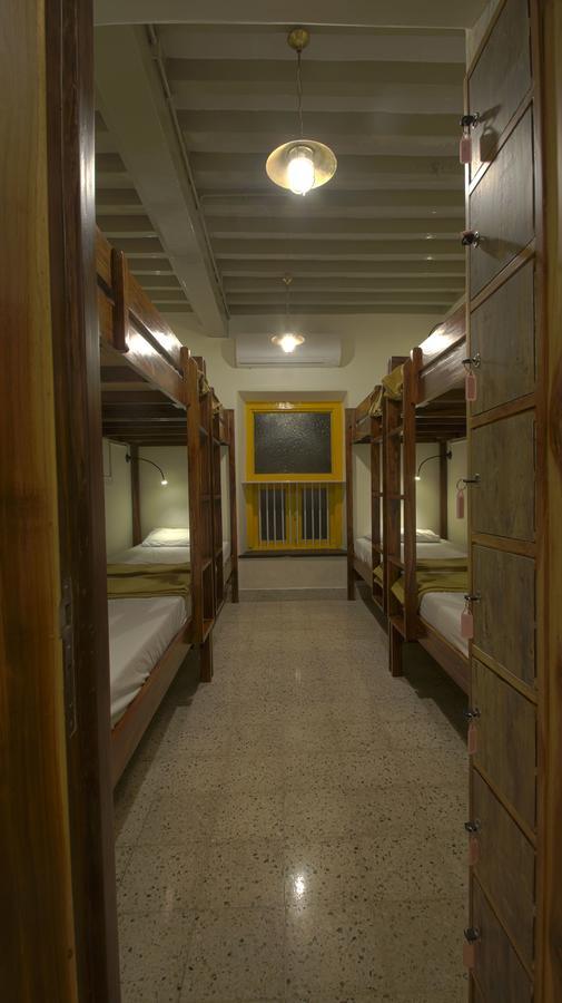 Horn Ok Please Hostel Mumbai