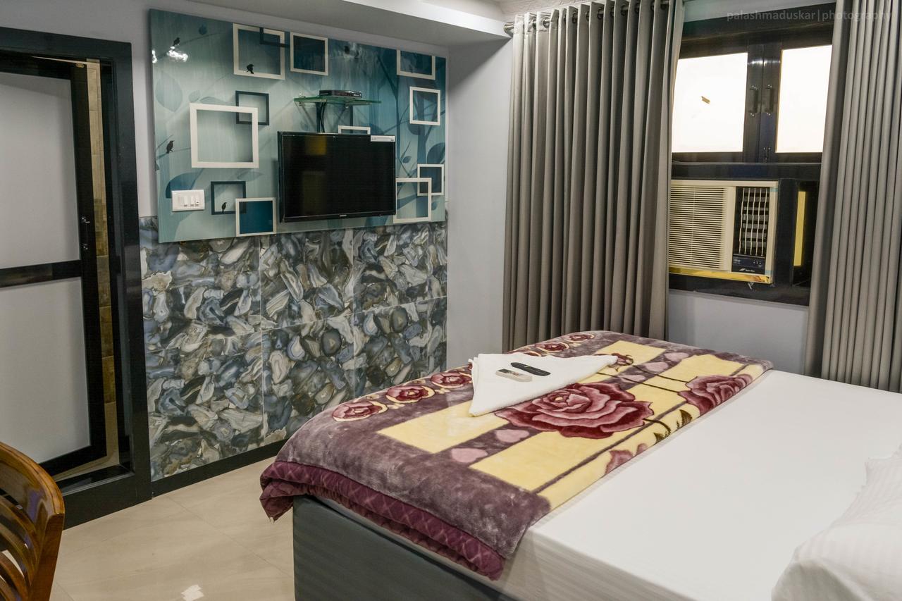 Hotel Elegant Mumbai