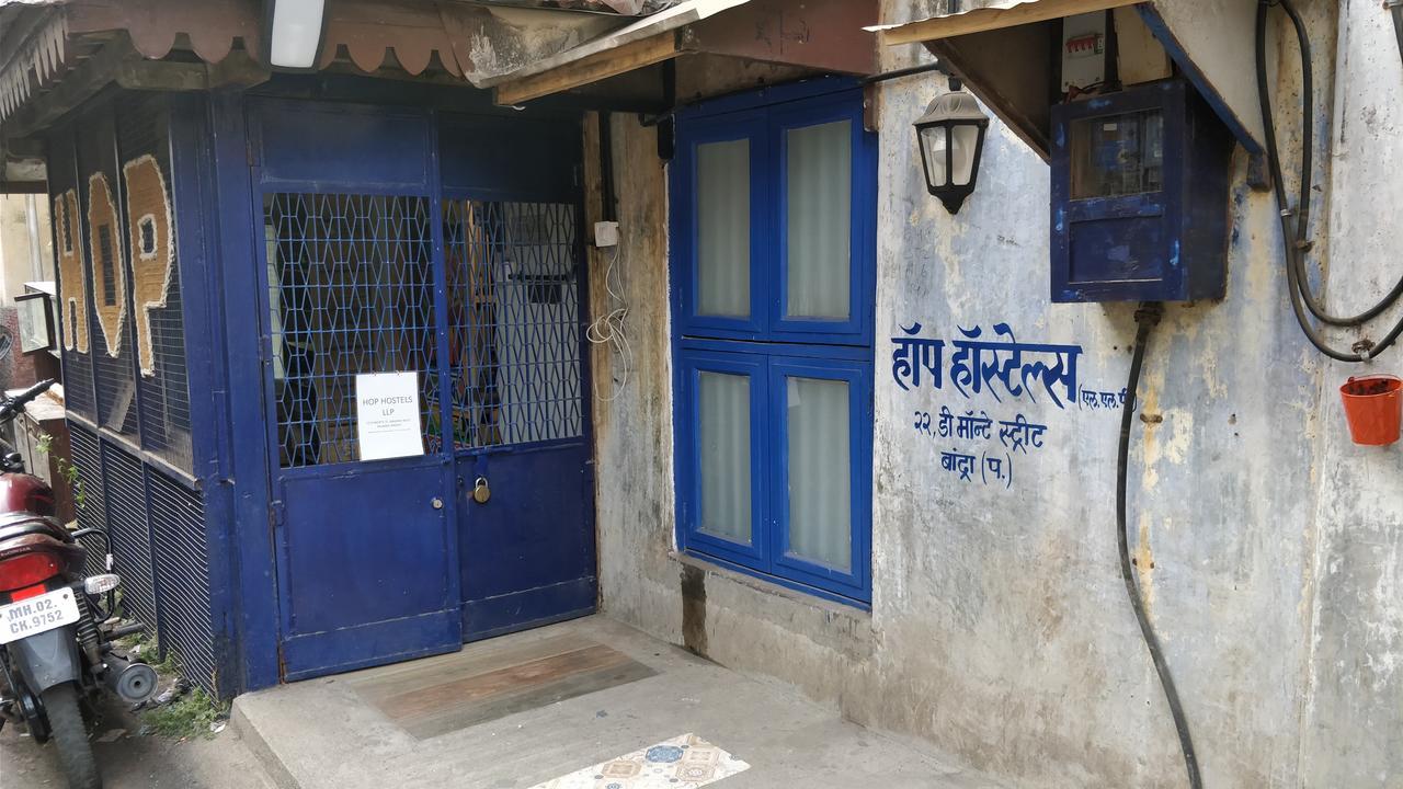 Horn Ok Please Hostel Mumbai