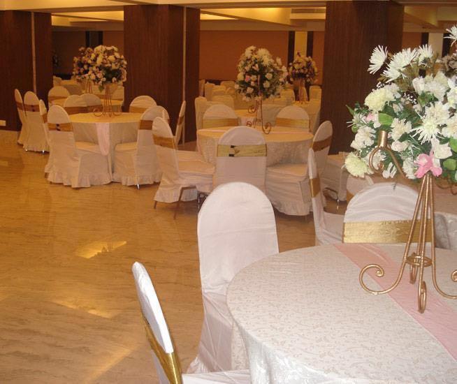 Maangta 213 @ Juhu Hotel 3*
