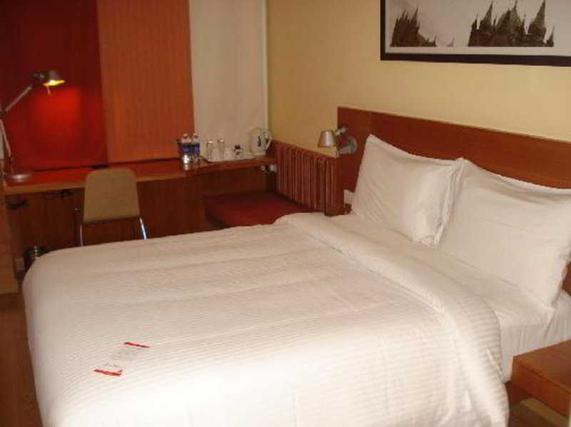 Ibis Airport - An Accor Brand