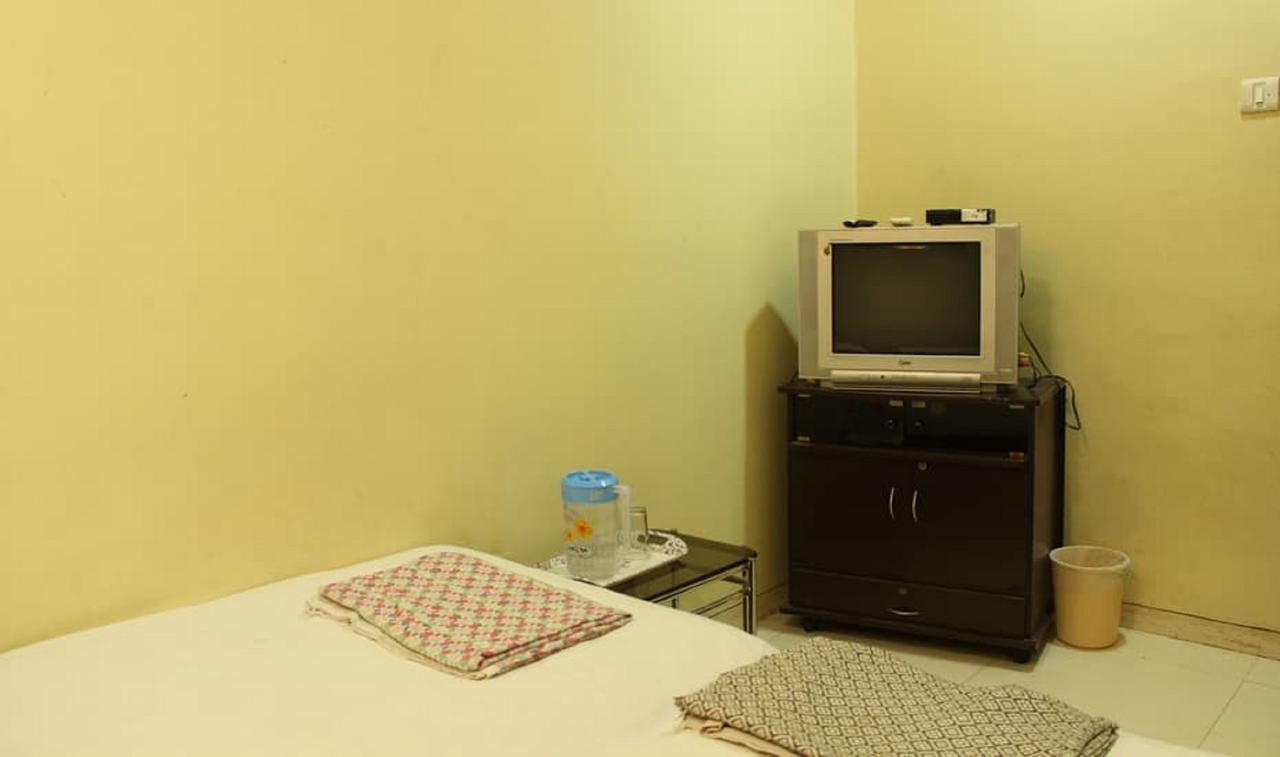 Lodge Kohinoor Mumbai