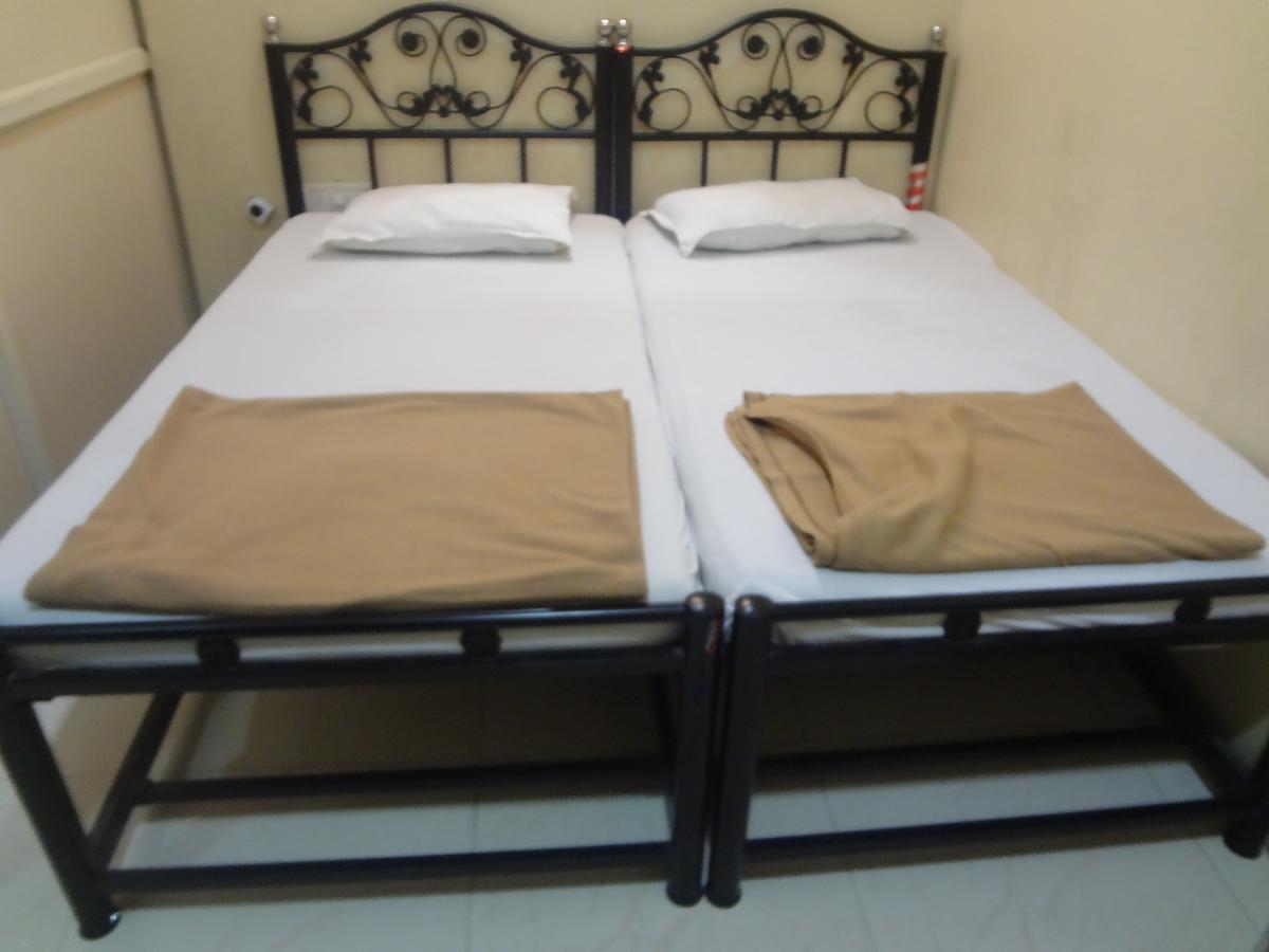 Lodge Kohinoor Mumbai