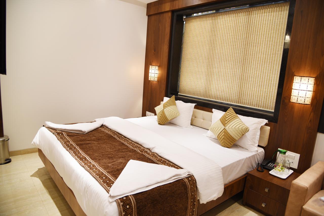 Flora Fountain,fort Hotel Mumbai