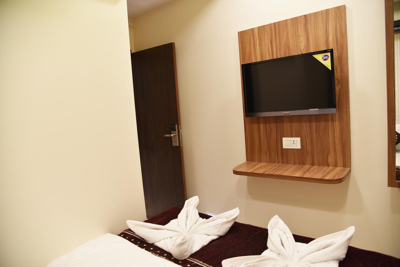 Hotel Flora Fountain,fort Mumbai