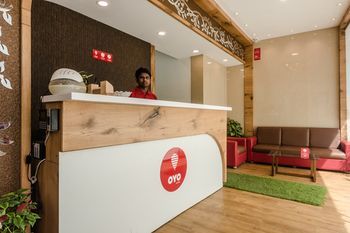 Oyo 8490 Grandeur Mumbai