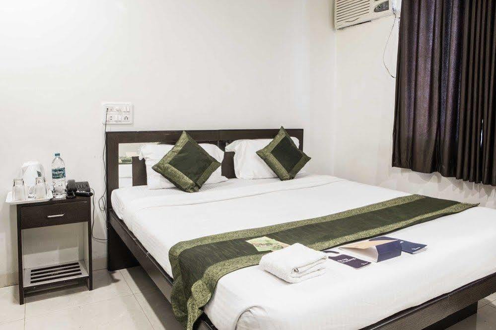 Fabhotel Midaas Comforts 3*