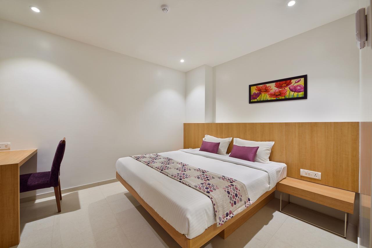 Hotel Leafio-near Airport 3*