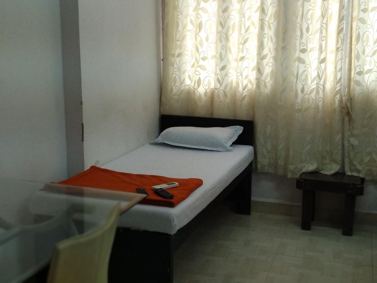 Inn Backpackers,airport