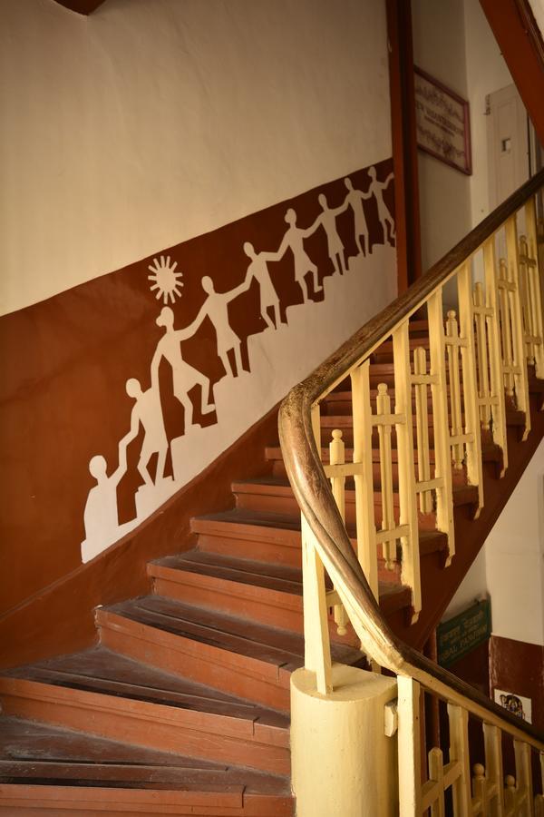 Vasantashram Cst Mumbai, Free Wifi With 1940s Retro Vibe Hostel *