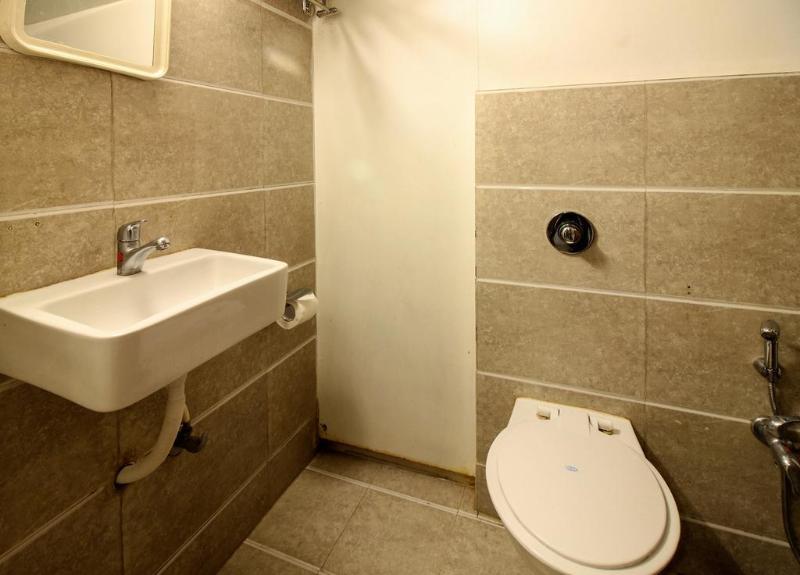 Oyo 3762 Swamini Niwas 3*