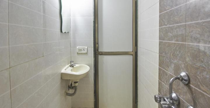 Hotel Maangta 127 @ Andheri East *
