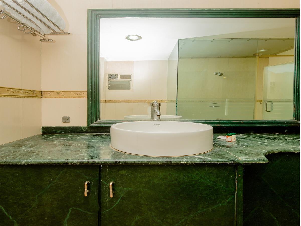 Hotel Fabhotel On Time Andheri East 3*