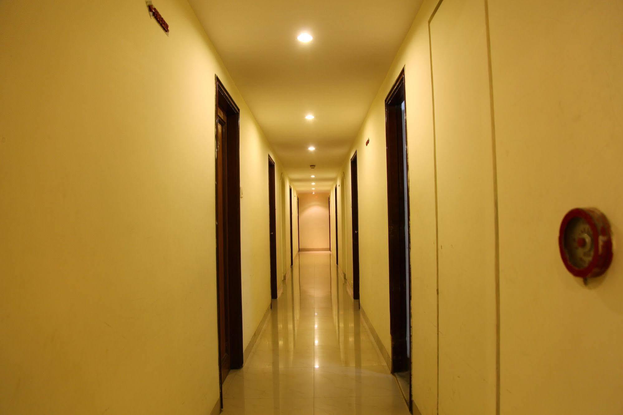 Hotel Bloom - Juhu 4*
