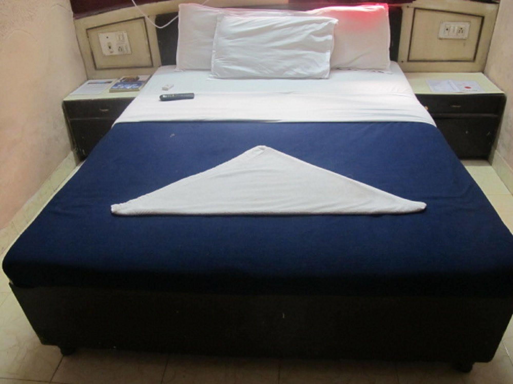 Hotel Red Palm Residency 2*