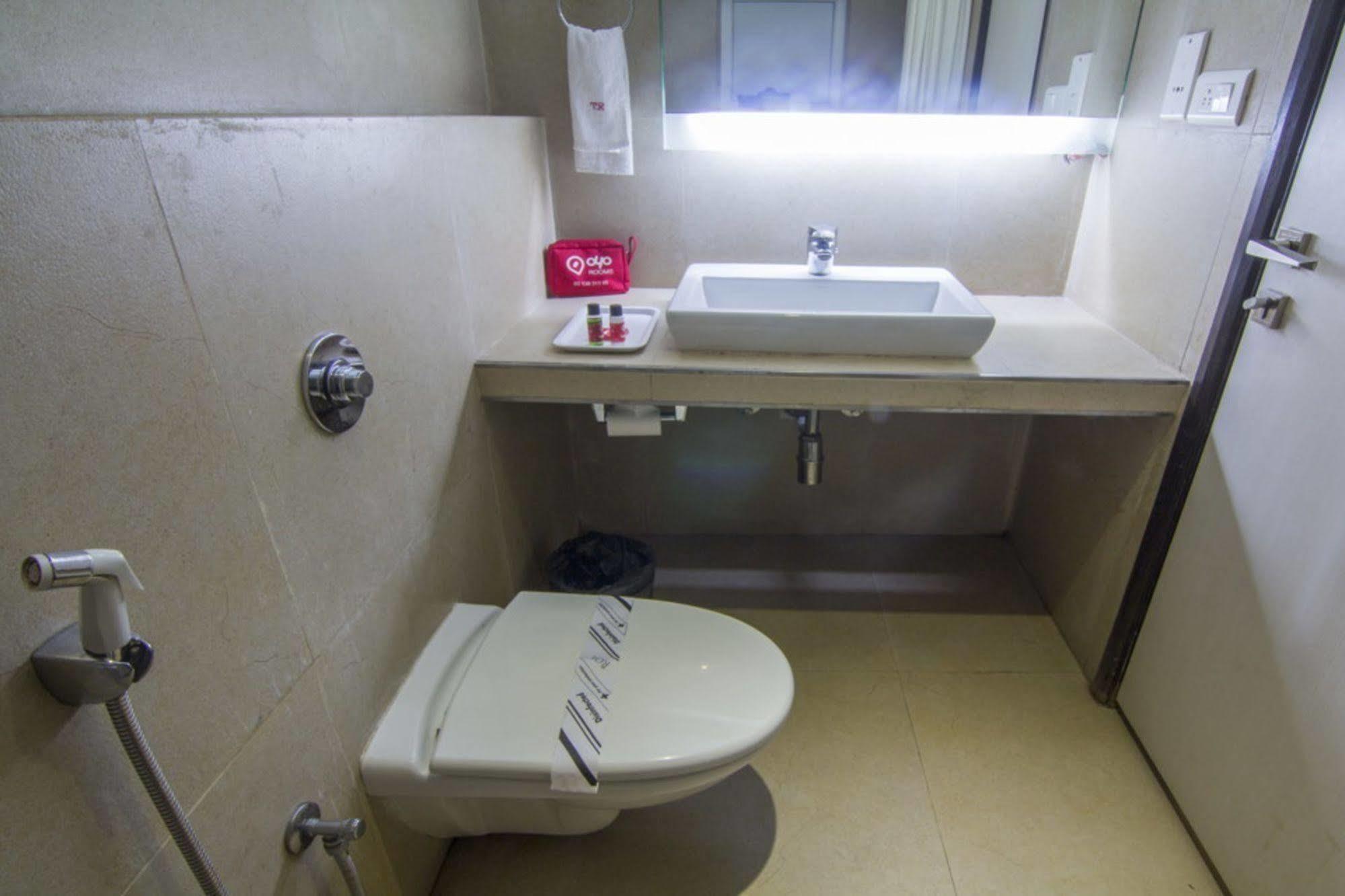 Hotel The Roa Mumbai