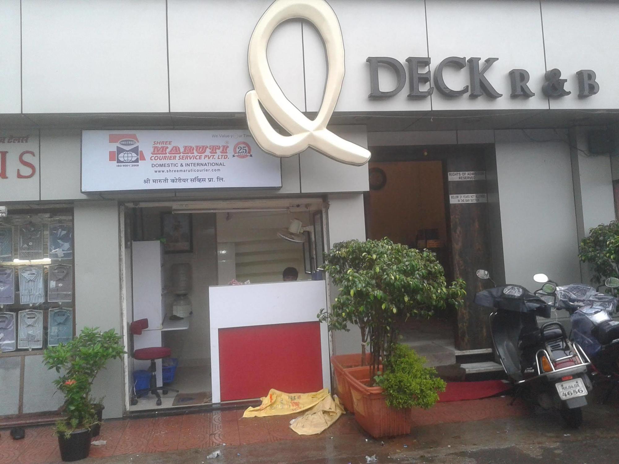 Q Deck Hotel Bombaim