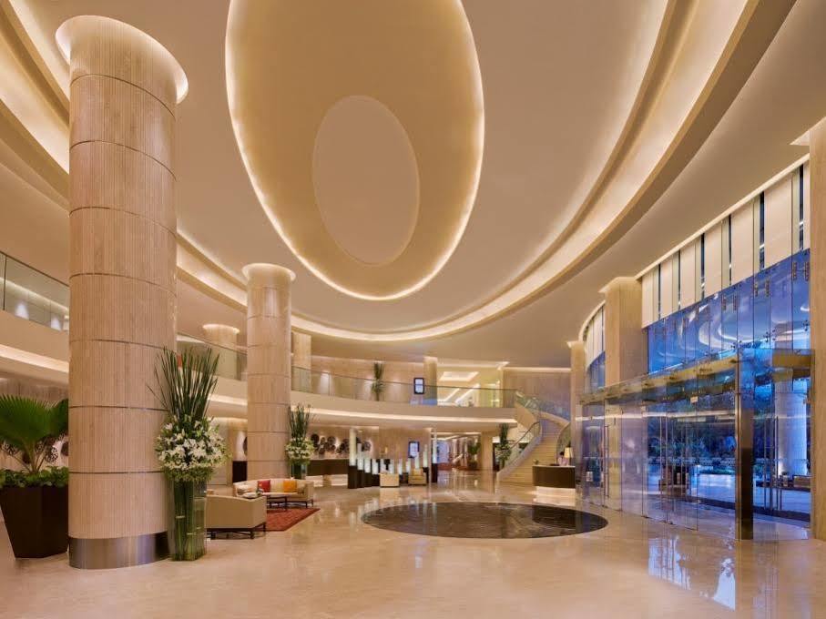 Courtyard By Marriott International Airport 5*