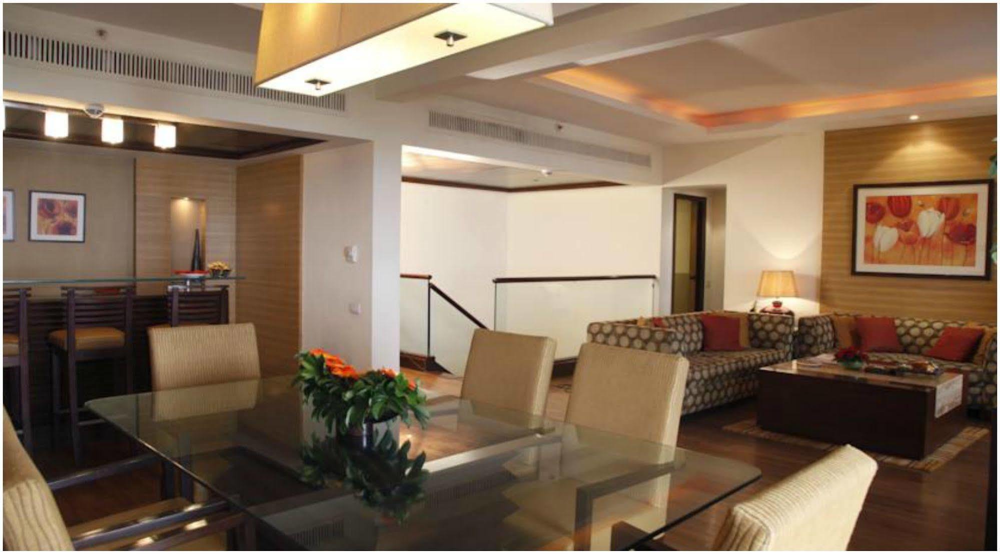 The Retreat & Convention Centre 5* Mumbai