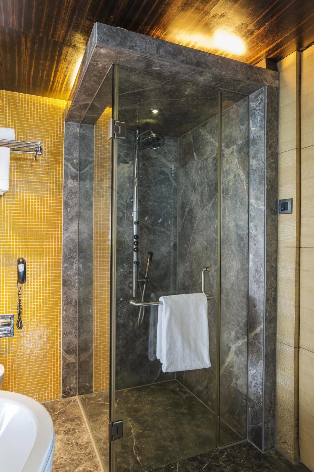 The Regale By Tunga Hotel