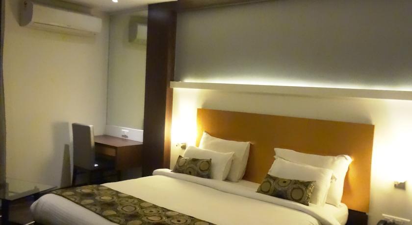 Hotel Galaxy Beacon Hotel, Santacruz ,mumbai 4*
