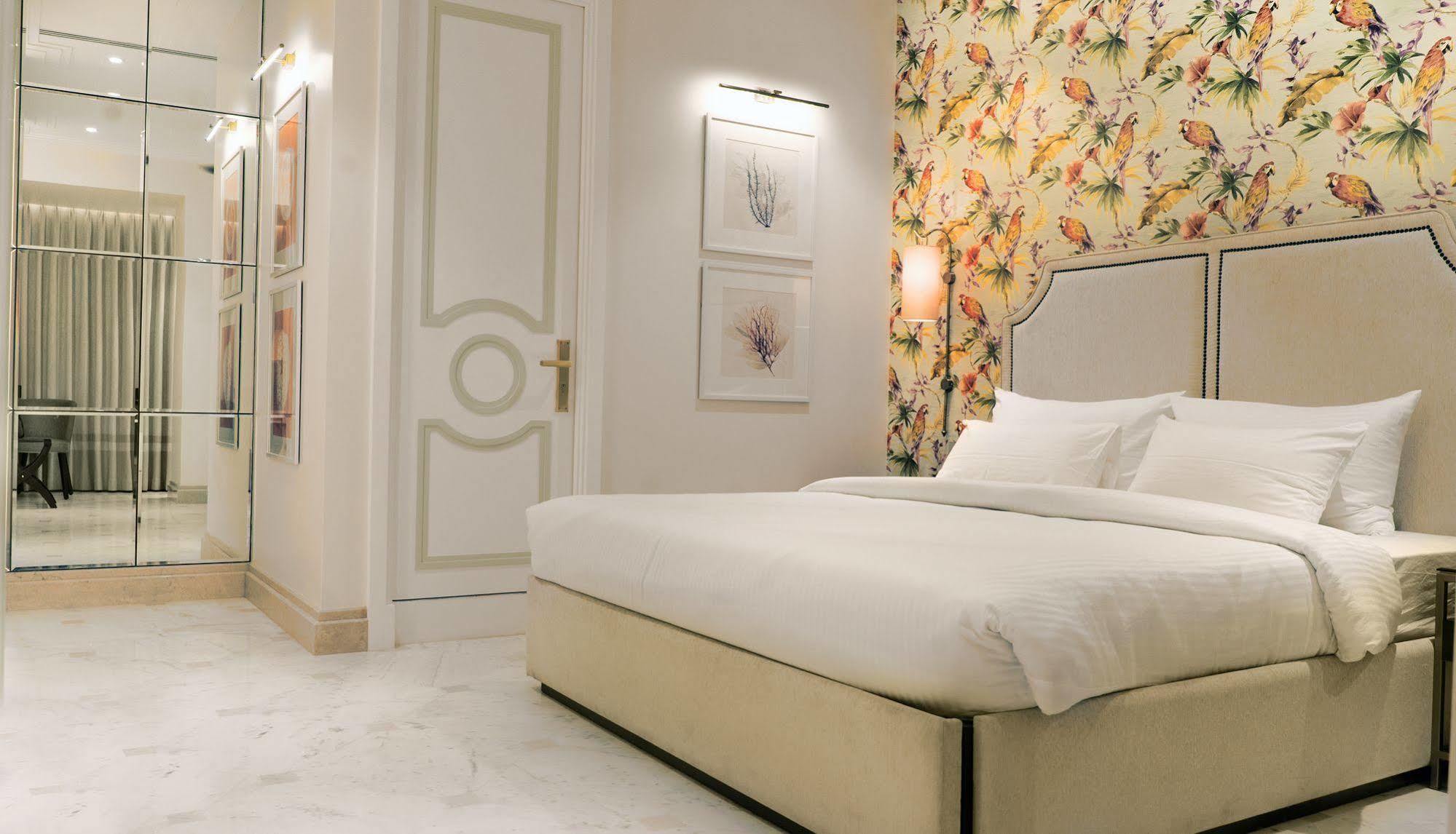Harbour View Colaba Hotel 3*