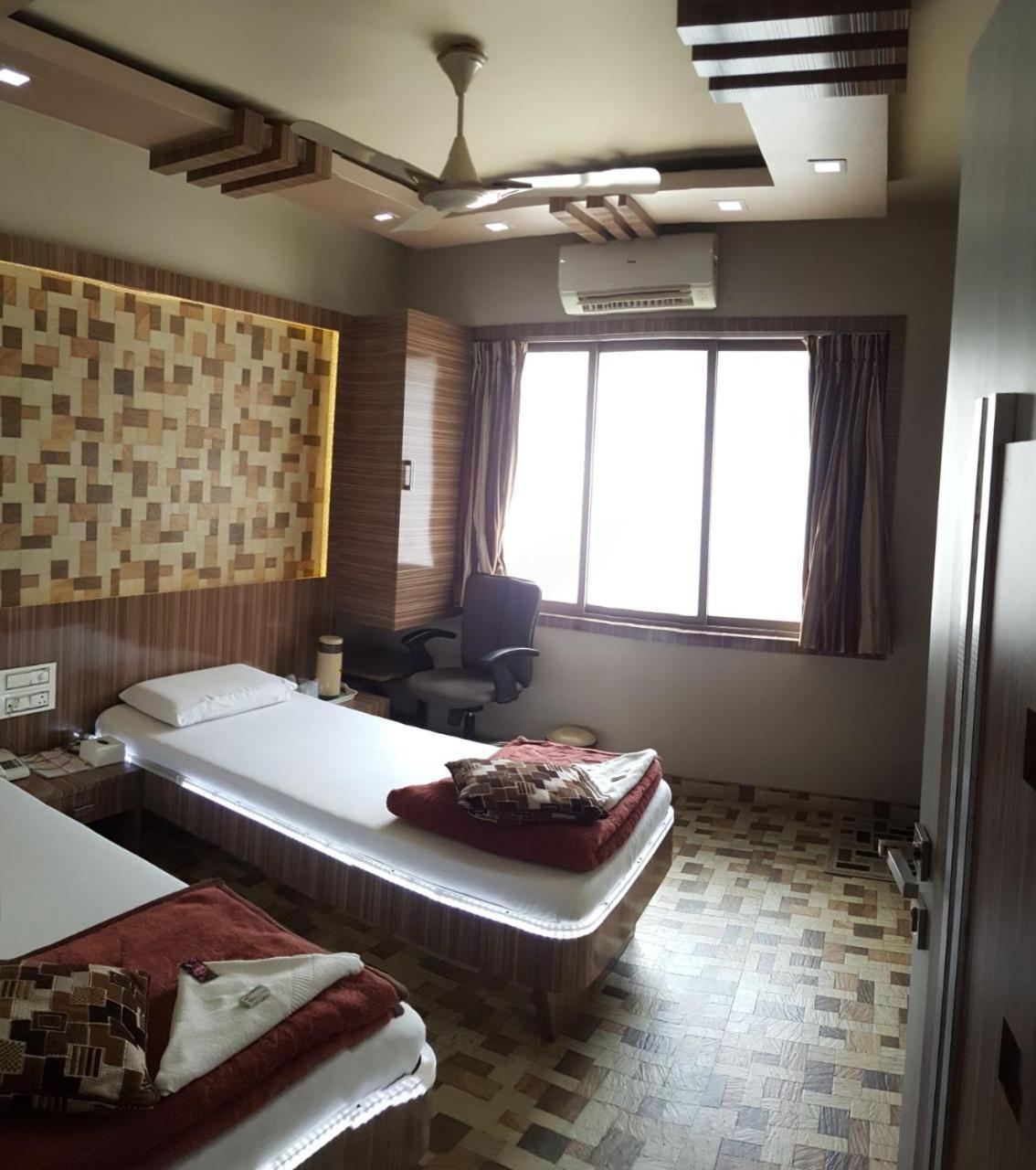 Nice Guest House Guest house Mumbai