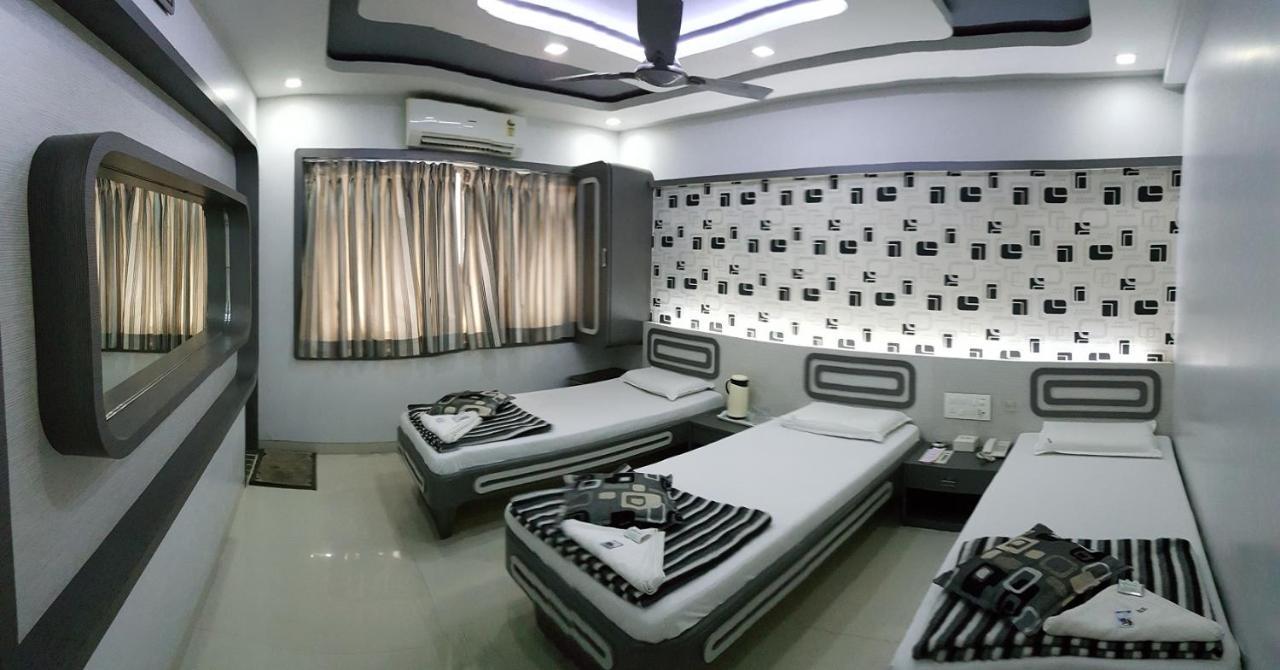 Guest house Nice Guest House Mumbai