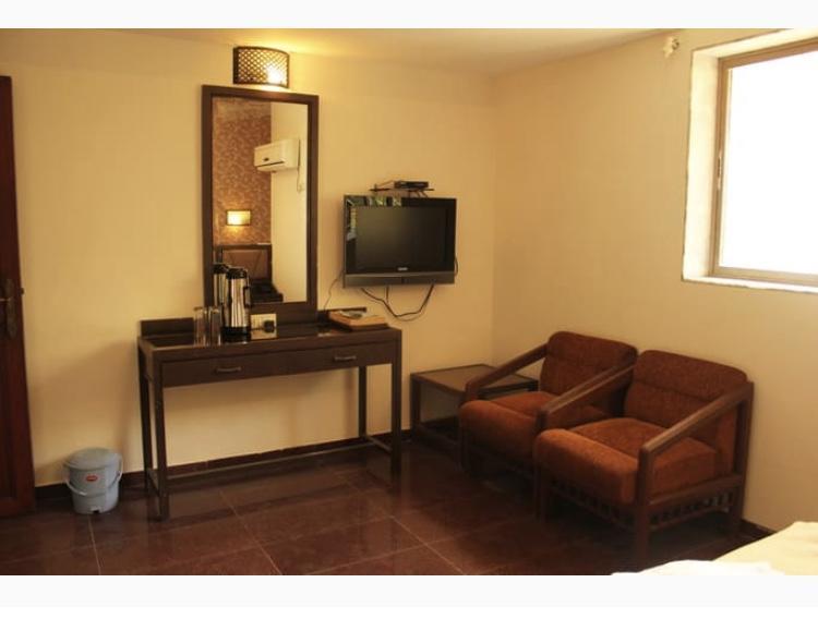 Hotel Ganesh Palace Mumbai