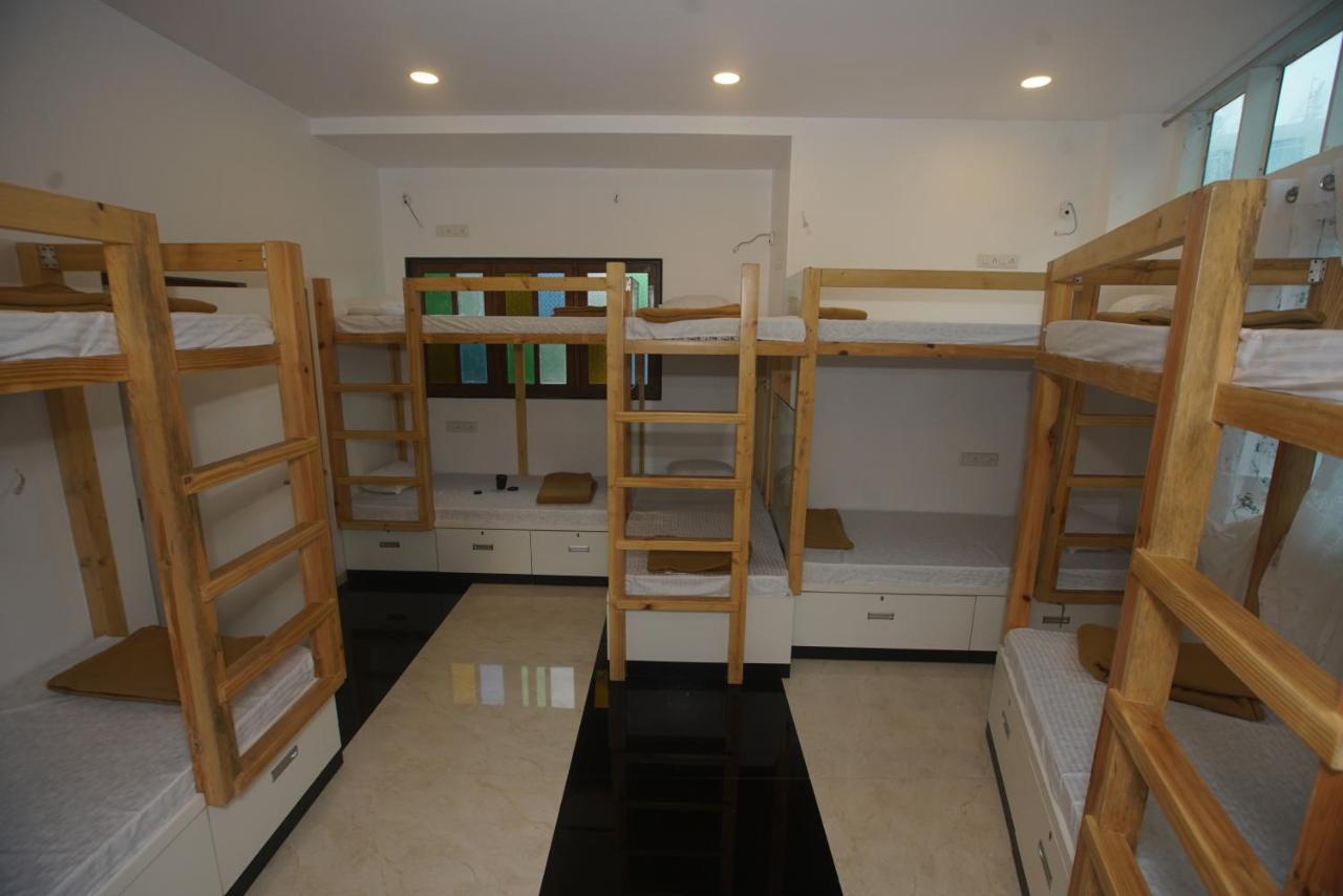 Staytion Dorm- A Backpackers Mumbai