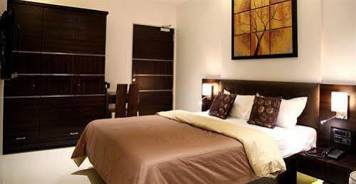 La Maison Service Apartment