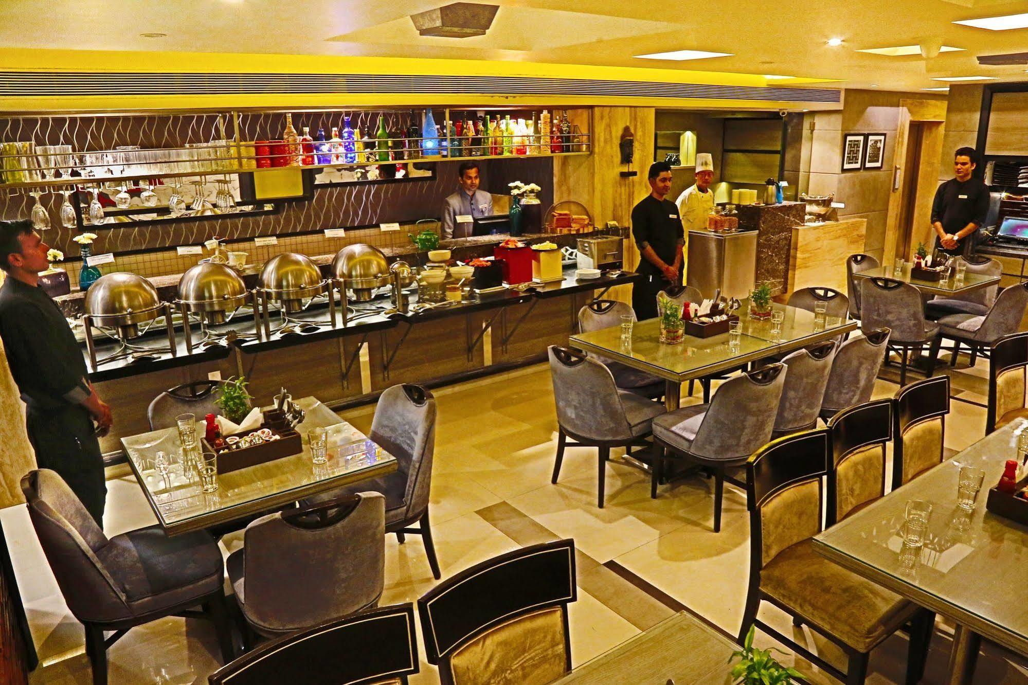 Hotel The Oriental Residency