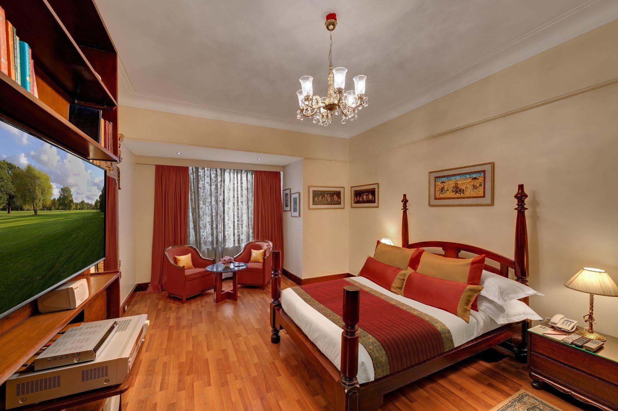 Hotel The Ambassador, Marine Drive,