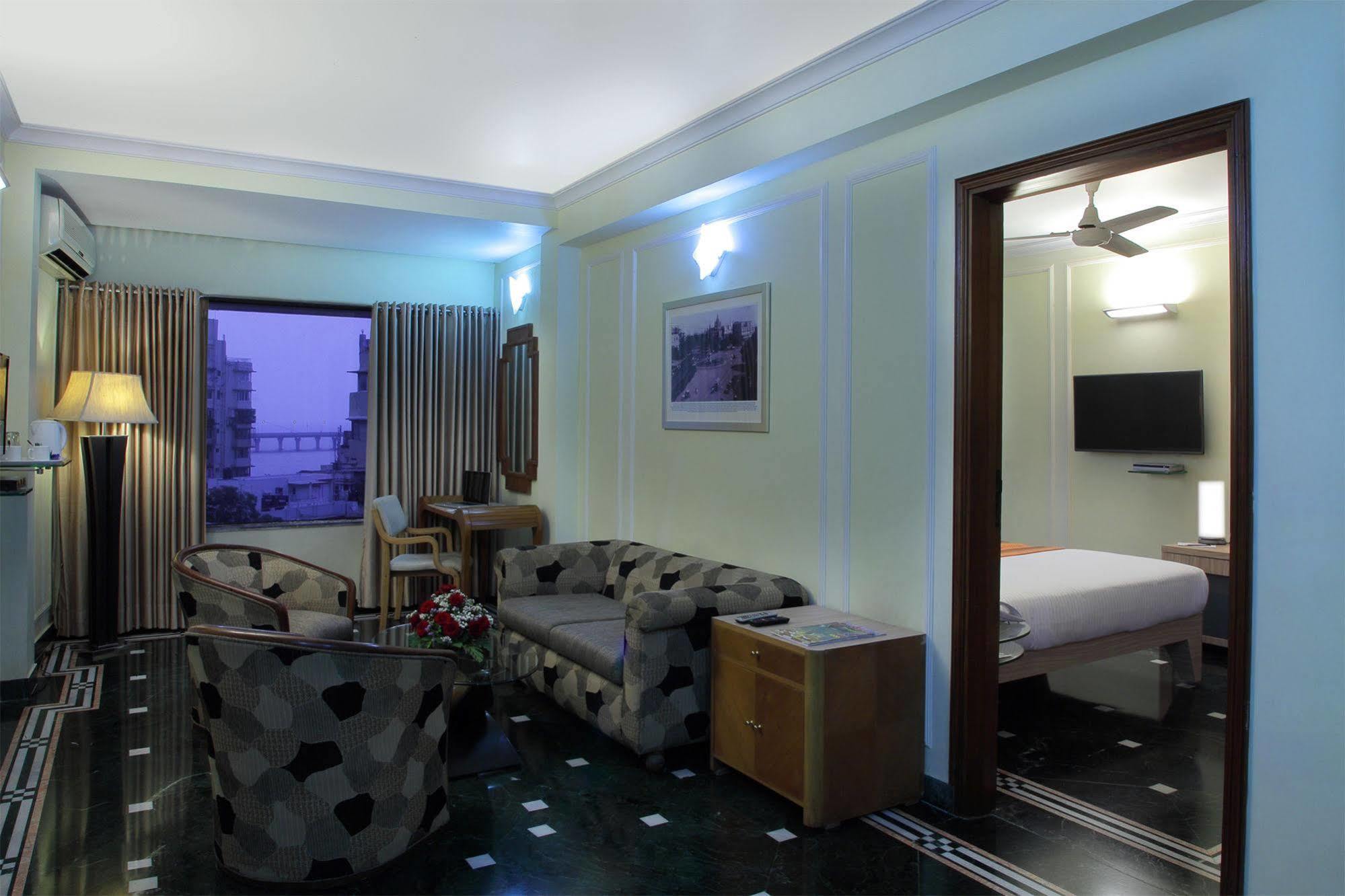Hotel Hiltop Mumbai