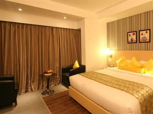 Hotel Landmark Residency 3*