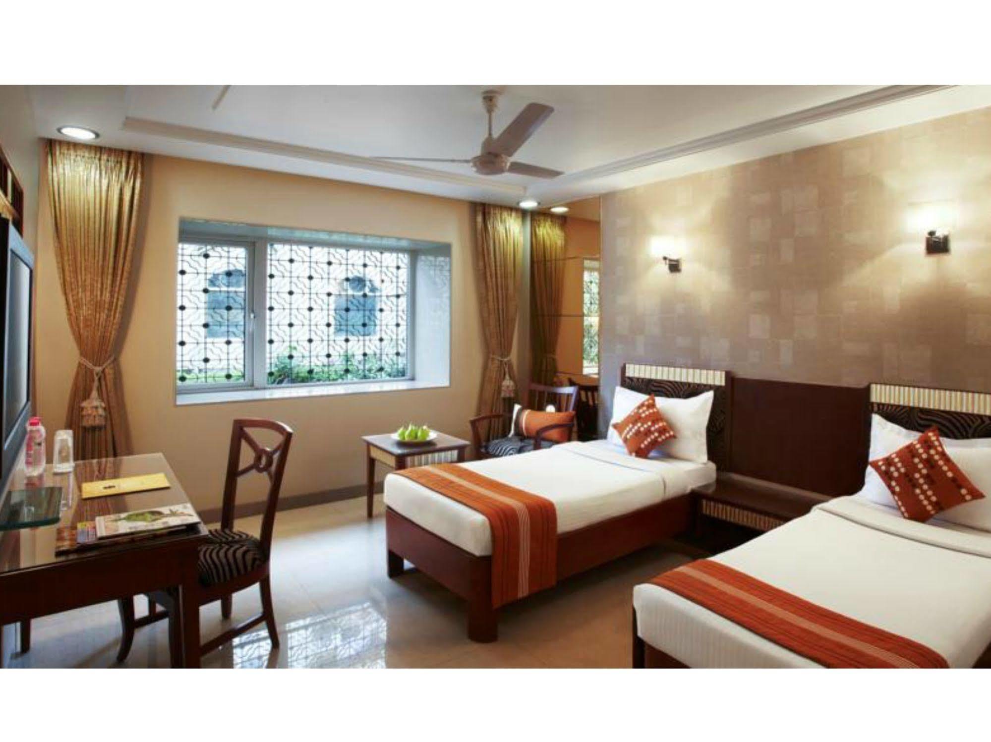 Hotel Suba Palace Near Gateway Of India