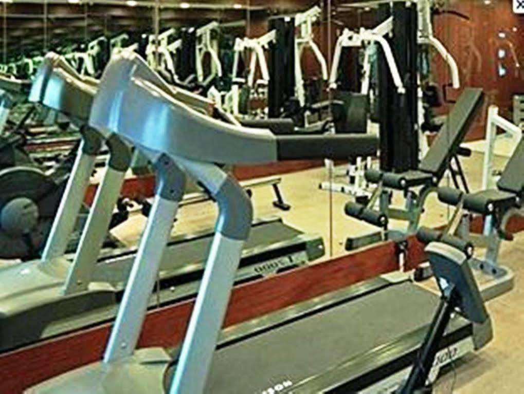 Lemon Tree Premier, Malad, 4*