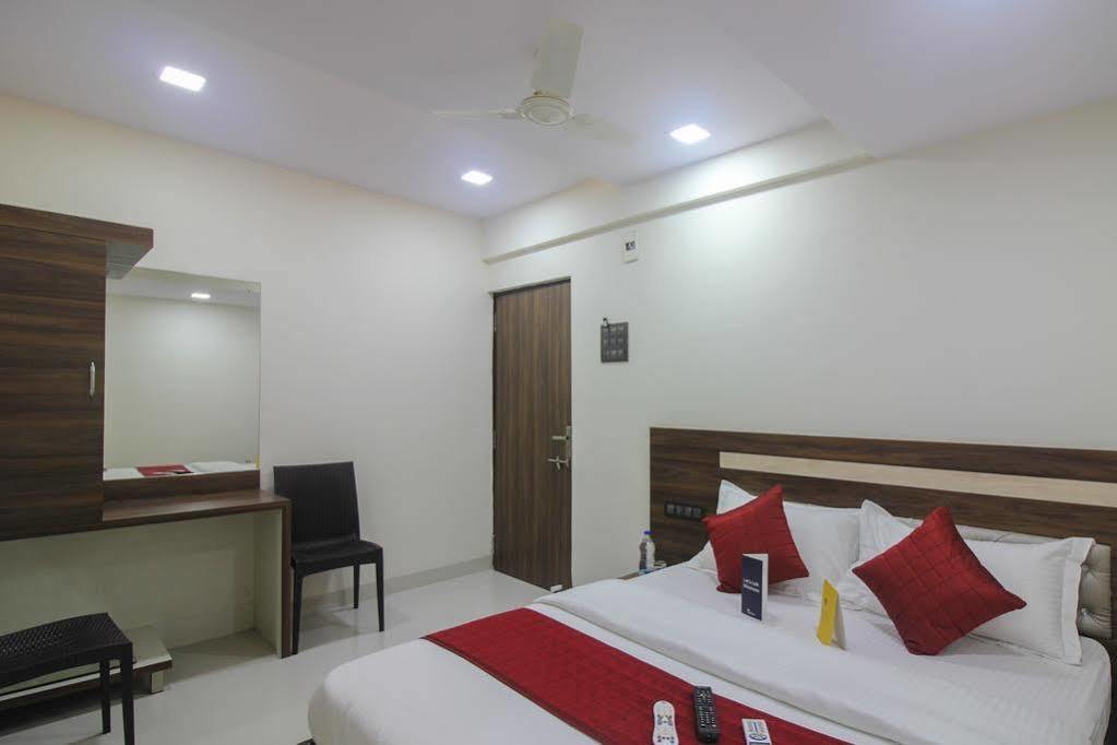 Hotel Oyo 23656 Parimeet